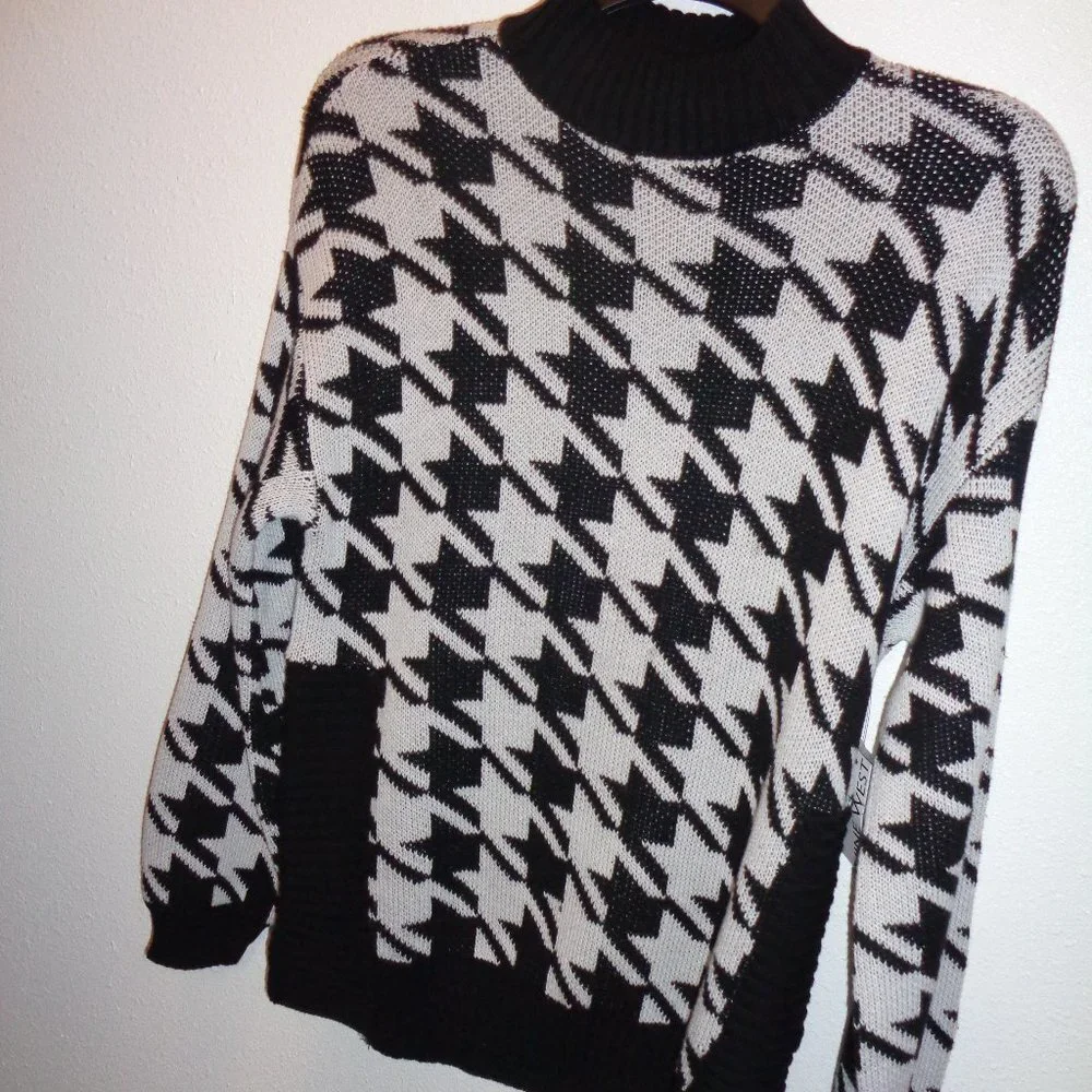 NINE West Sweater Size Large NWT
